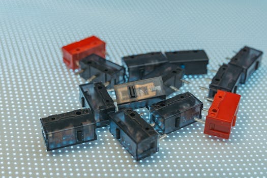  新易盛高速光模块业务强劲增长，高盛看好800G/1.6T出货前景；OFC 2026重磅新品发布，助力AI网络架构优化。 IT技术 新易盛高速光模块业务强劲增长，高盛看好800G/1.6T出货前景；OFC 2026重磅新品发布，助力AI网络架构优化。 IT技术