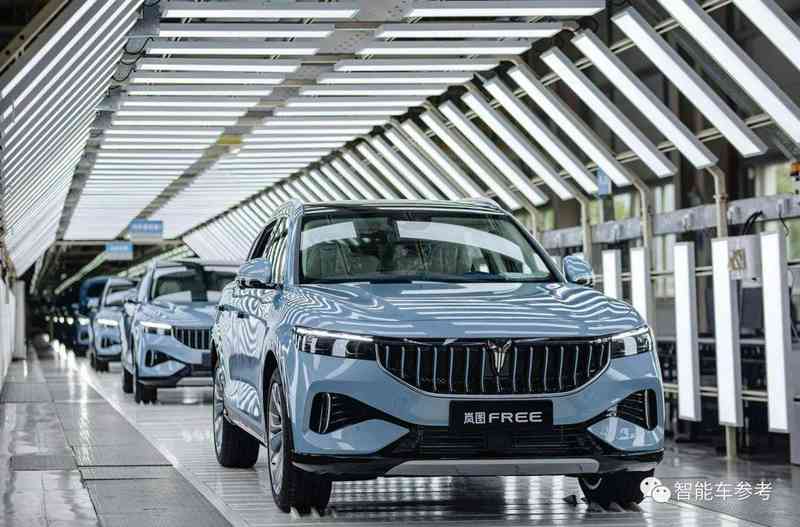  岚图困局：从高开低走的产品叙事到股权换血的生存博弈 汽车科技