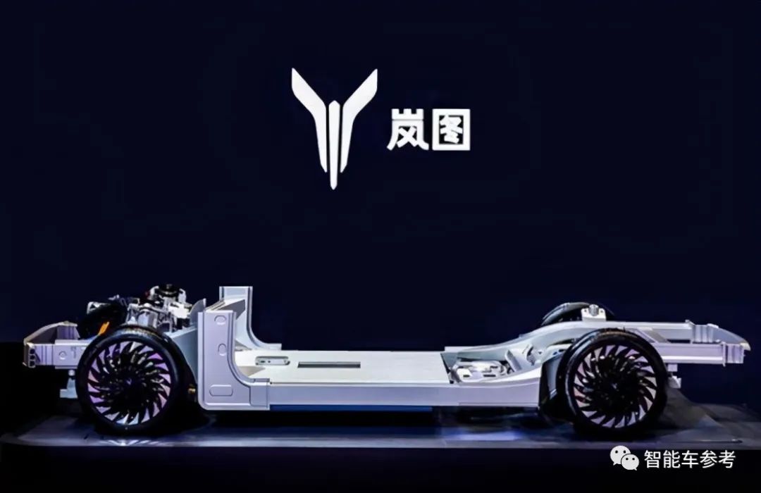  岚图困局：从高开低走的产品叙事到股权换血的生存博弈 汽车科技