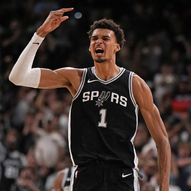 文班亚澳门宣MVP：数据拆解防守价值与评选逻辑的深度博弈 体育新闻